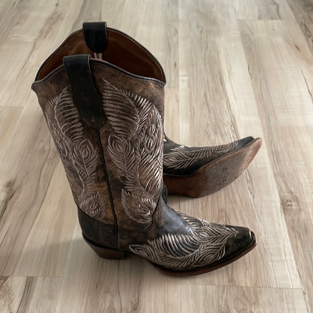 Circle g boots